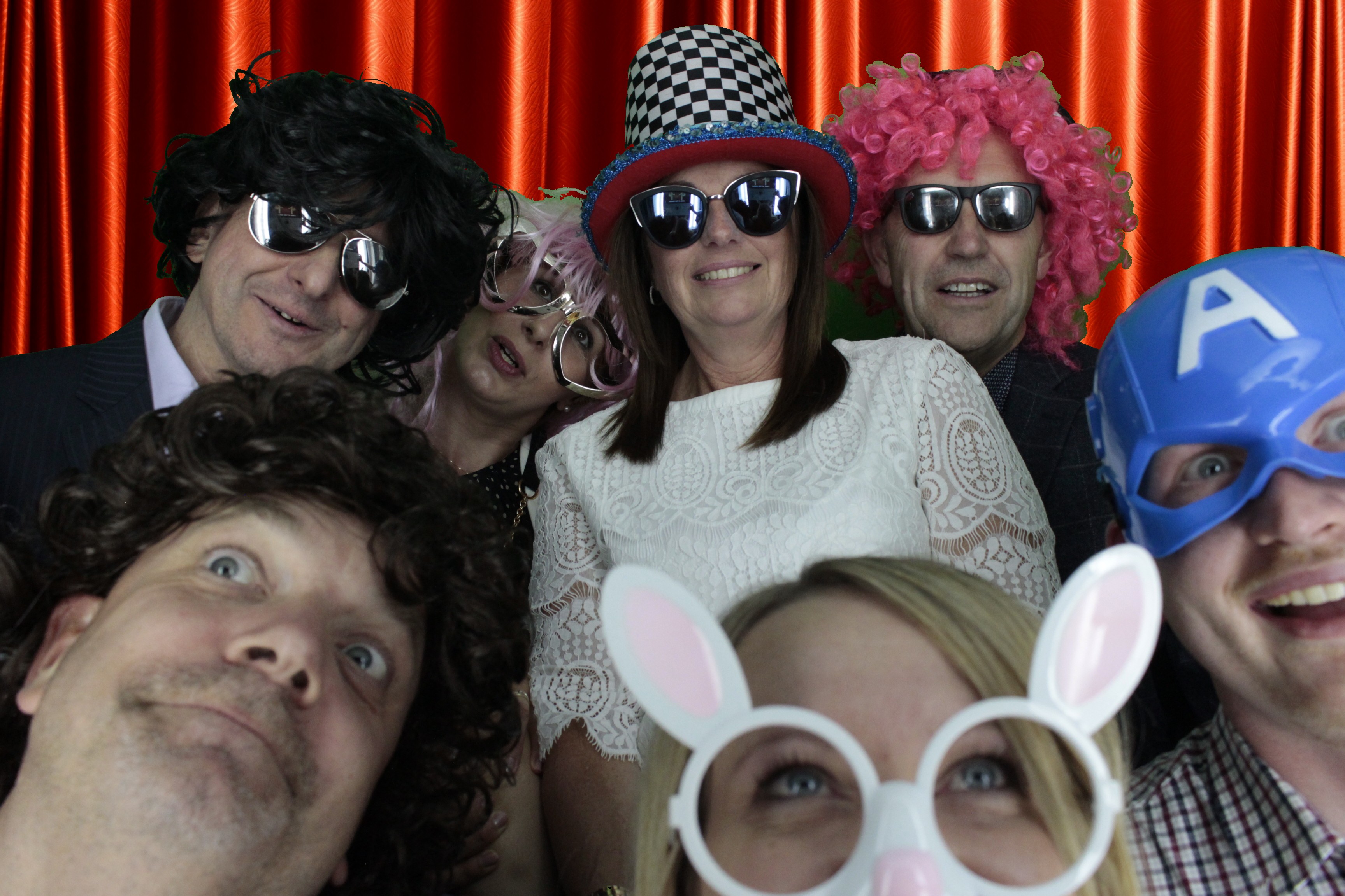 Mr & Mrs Brooks | View more photos from the event at gallery.myphotoboothexperience.co.uk/u/MyPhotoBoothExperienceLtd/Mr-Mrs-Brooks
